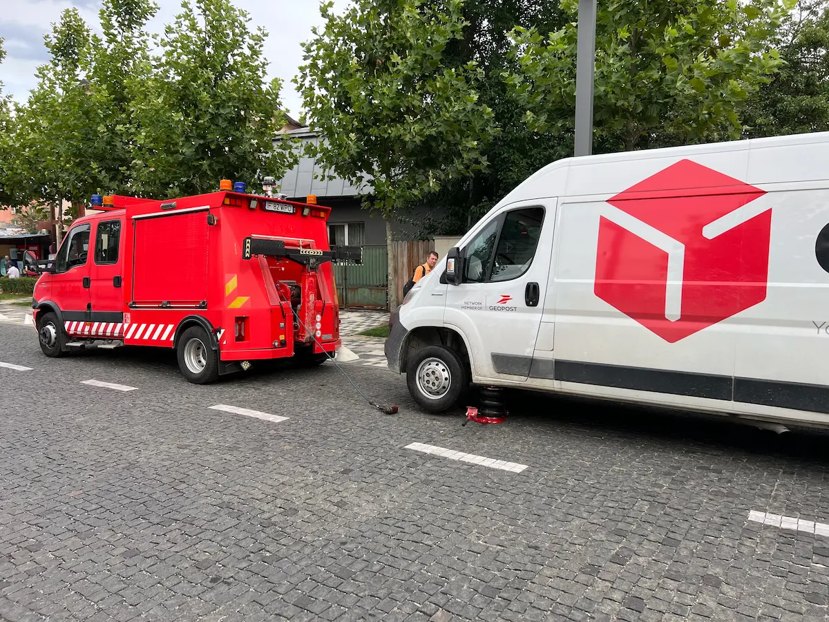 Vulcanizare mobilă — reparație pană și schimb roată la fața locului